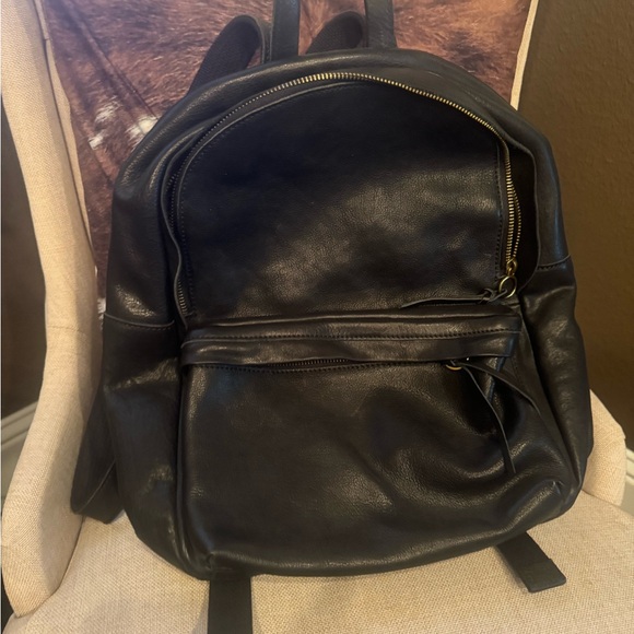 MADEWELL Leather Backpack 16" x 14 approx measurements JUST REDUCED - Picture 1 of 5
